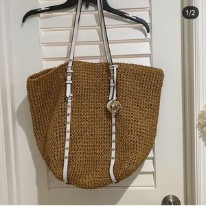 Michael Kors Beachy Tote!